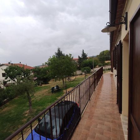 B&B il Fienile Cingoli Esterno foto